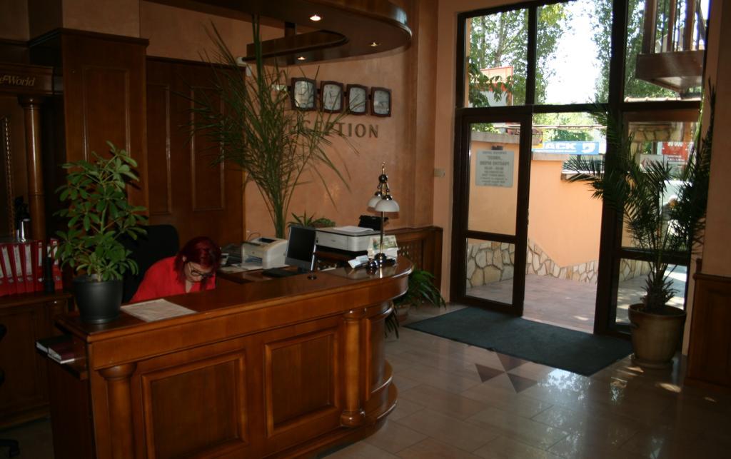 Hotel Nicol Plovdiv Exteriör bild