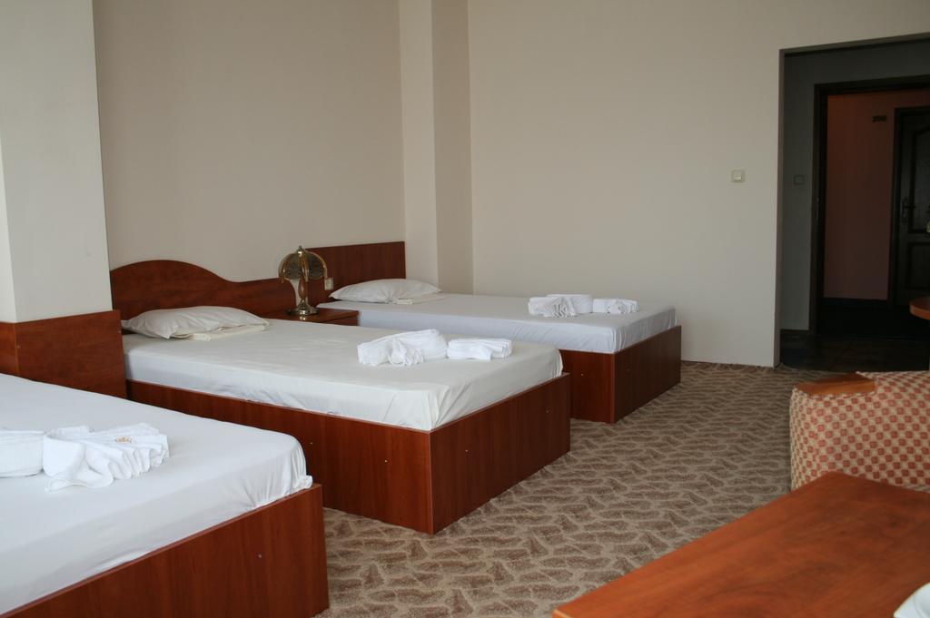 Hotel Nicol Plovdiv Exteriör bild